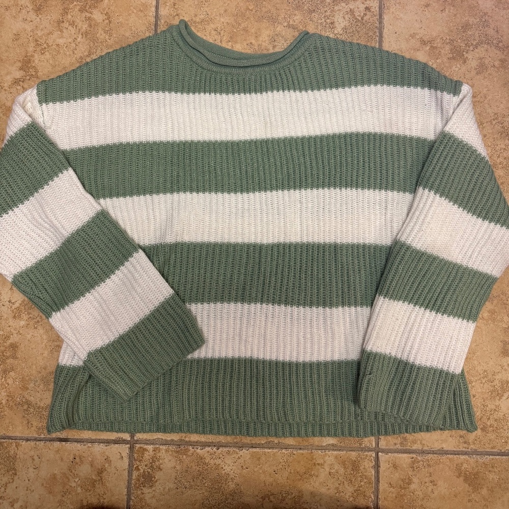 Green sweater!!